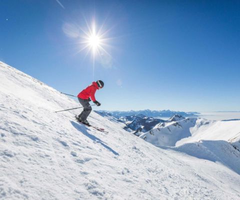 Faire du ski dans le domaine skiable de Moléson-Gruyères
