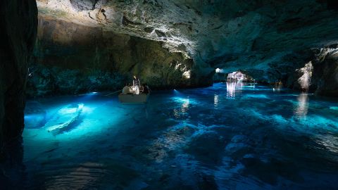 Unterirdischer See von Saint-Léonard (VS)