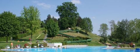 Schwimmbad-Eichbueel_Oetwil-am-See