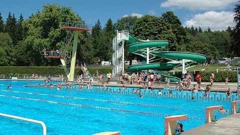 content_1600x900_piscine-du-communal-au-locle