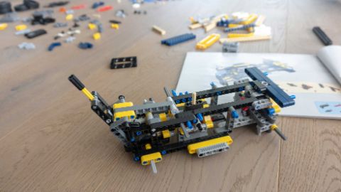 Lego Technic Le chariot élévateur Lego Technic Le chariot élévateur