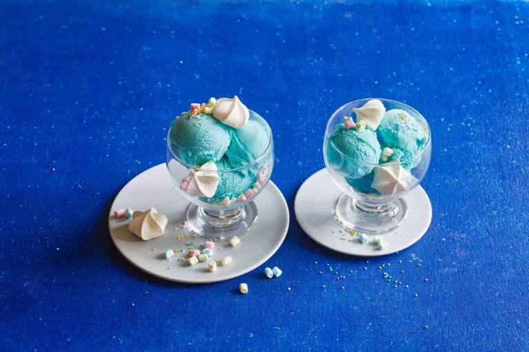 Gelato blu al bubble gum
