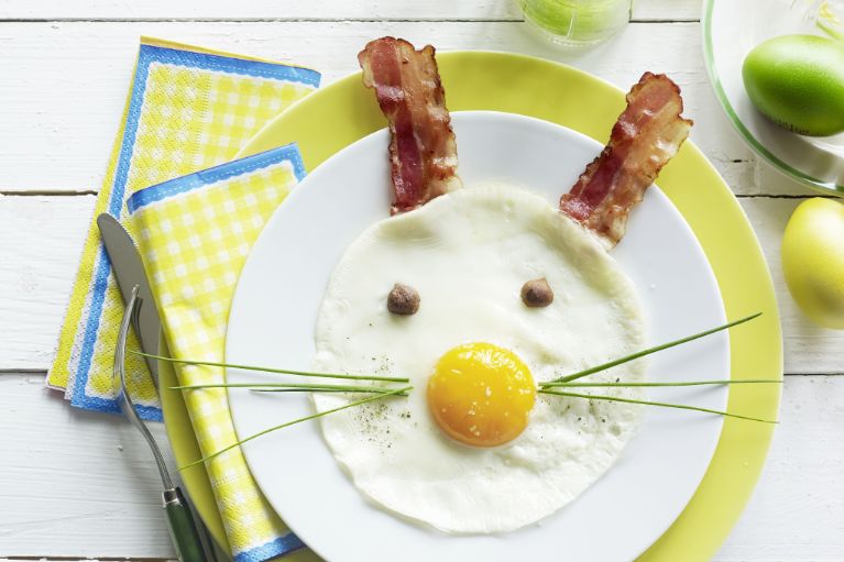 Œuf au plat frimousse de lapin