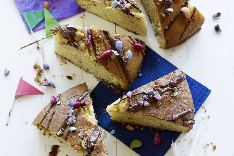 Torta alla vaniglia con Smarties