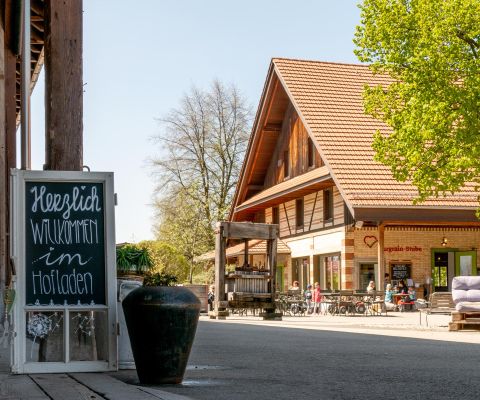 Cordiale bienvenue au marché bio Burgrain