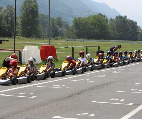 Treffpunkt für schnelle Teenies: Go Kart Locarno-Magadino  