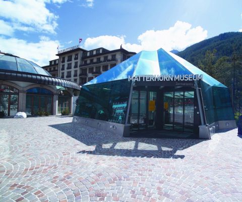 Eingang zum Matterhorn Museum in Zermatt