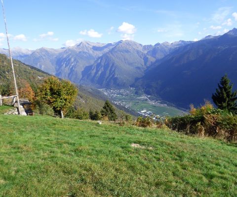 Monti di Saurù: marcher entre le Tessin et le val Mesolcina.