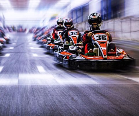 La pista indoor per go-kart di Roggwil offre fantastiche esperienze di automobilismo