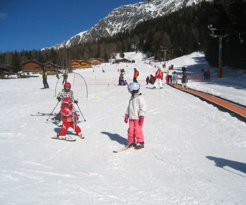 Le paradis des enfants dans le domaine skiable de La Fouly en Valais