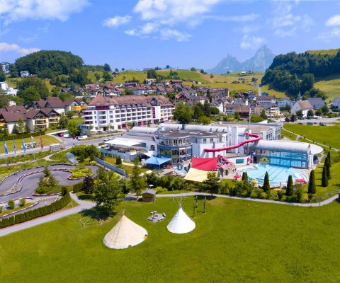 Vista panoramica sullo Swiss Holiday Park Resort a Morschach