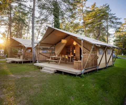 Die Safarizelte des TCS Camping Flaach 