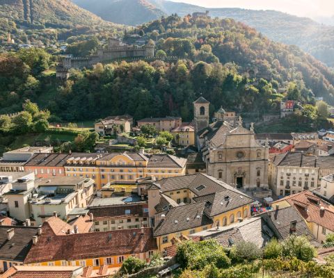La splendida città di Bellinzona e i suoi castelli