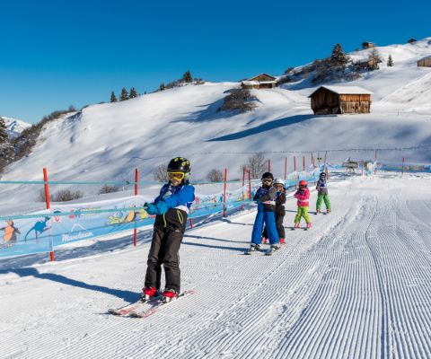 Skilift für kleinere Kinder in Obersaxen Mundaun