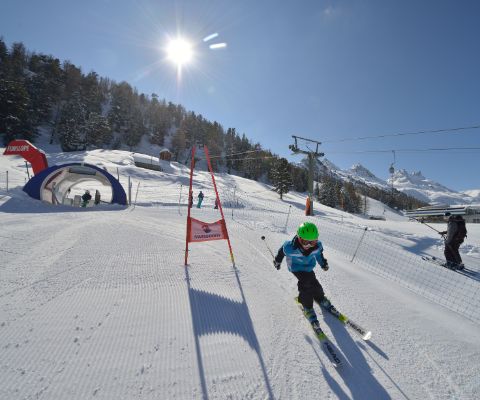 Course de ski pour enfants à Grächen