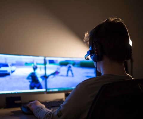 Online-Gaming ist sehr beliebt bei Jugendlichen