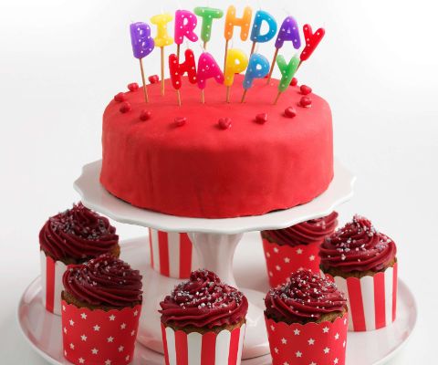 birthday-in-red-torte