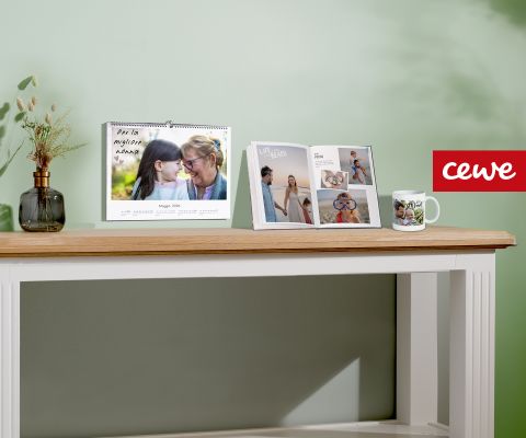 2026_cewe-ch_famigros_buehne-home_1920x1600px_Gesamtsortiment_IT