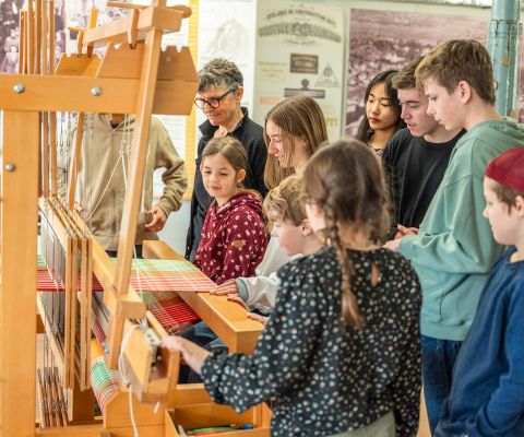 Kinder im Neuthal Museum Textil- & Industriekultur