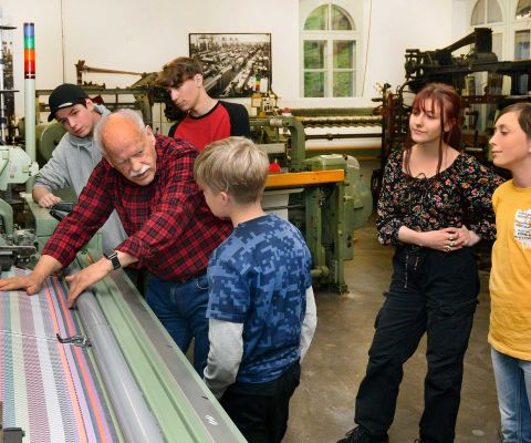 Kinder im Neuthal Museum Textil- & Industriekultur
