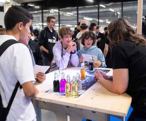 Kinder entdecken Berufe an den Swiss Skills