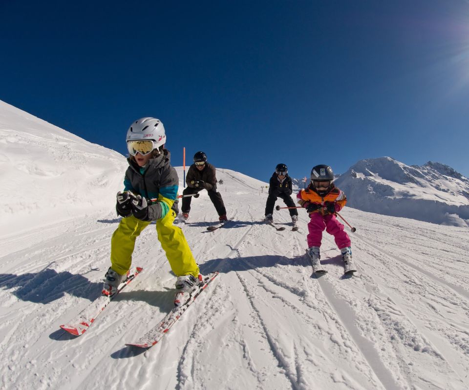 Kinderfreundliche Skiarena Andermatt-Sedrun | Famigros