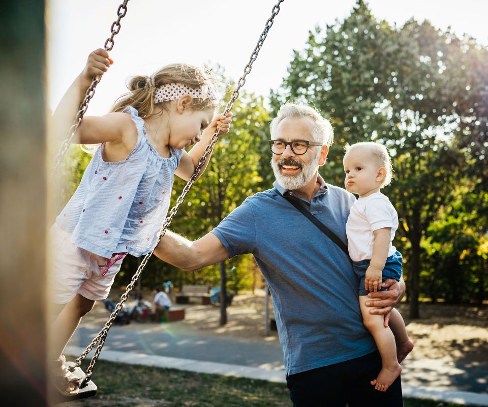 Tolle Sommerspiele mit den Grosseltern | Famigros