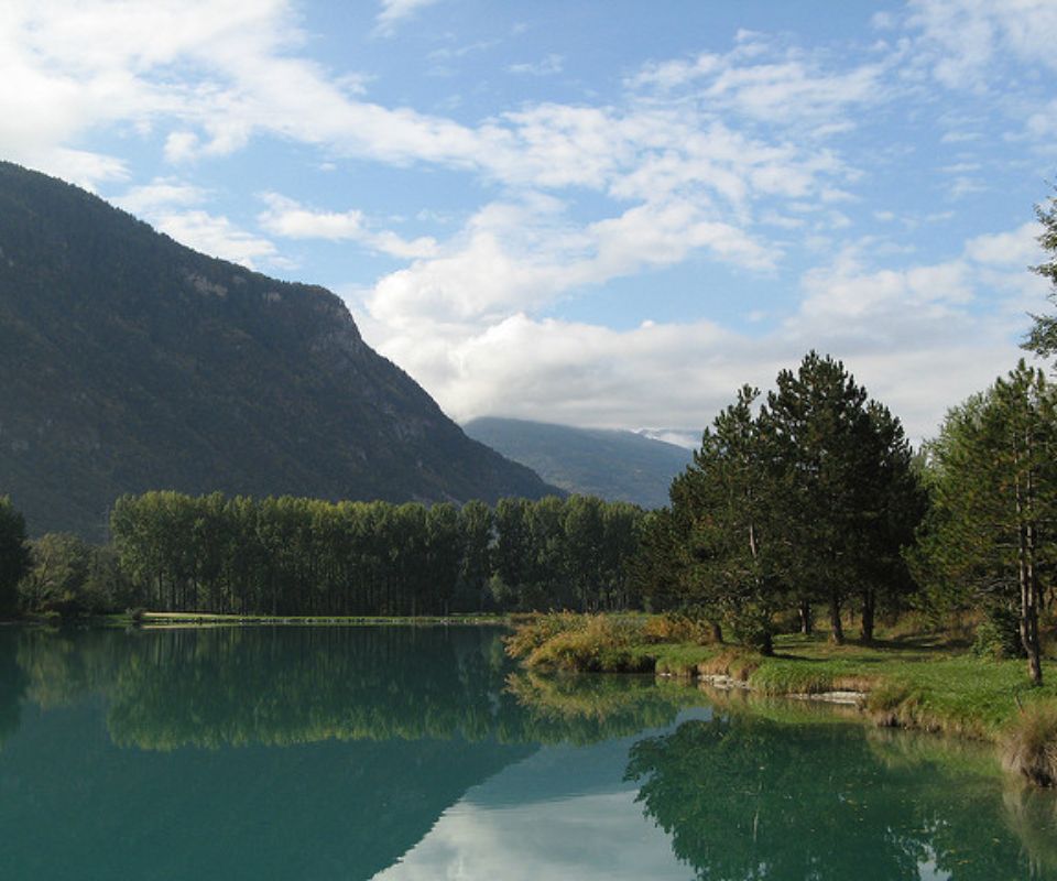 Badespass im Walliser Lac de la Brèche Famigros