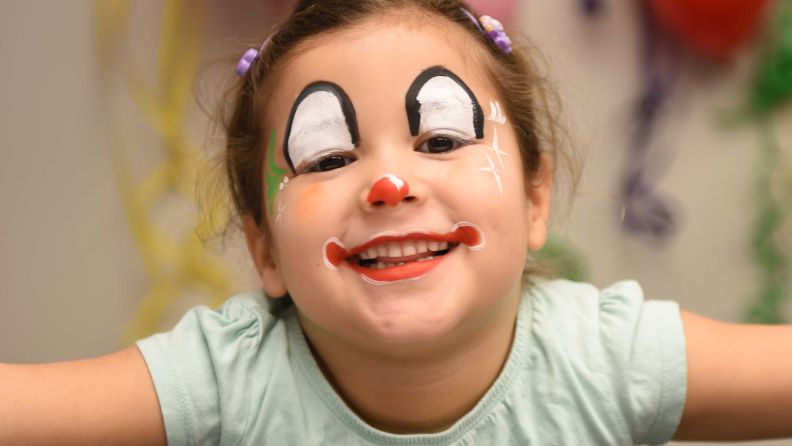Kinderschminken Fur Fasnacht Mit Videoanleitung Famigros