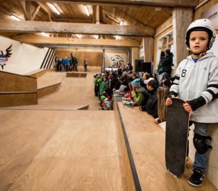Le skatepark Haslital fait le bonheur des petits comme des grands