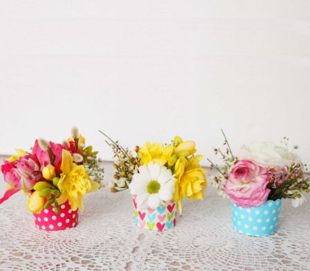 Blumengesteck in Cupcake-Formen