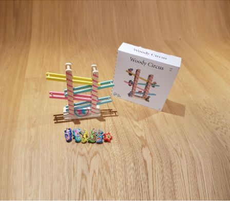 Circuit multicolore à billes en bois FSC 