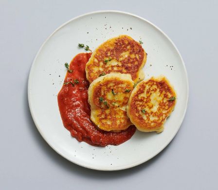 ricottataetschli-auf-tomatensauce