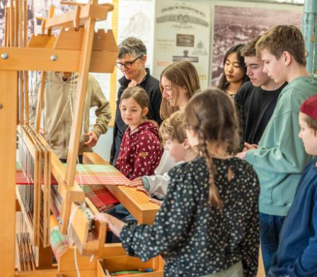 Kinder im Neuthal Museum Textil- & Industriekultur