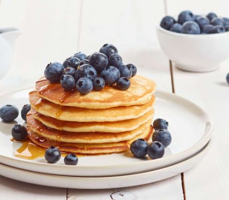 pancakes-mit-ahornsirup-0-47-20