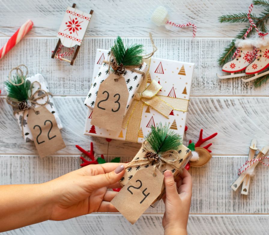 Adventskalender für Teenager Tipps und Ideen zum Befüllen Famigros
