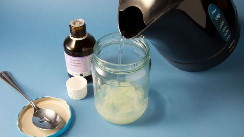 Fabriquer le mélange pour bulles de savon