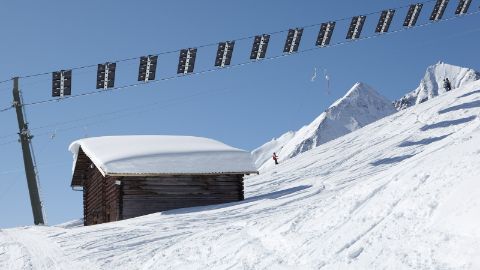content-1600x900-guenstige-skigebiete-tenna