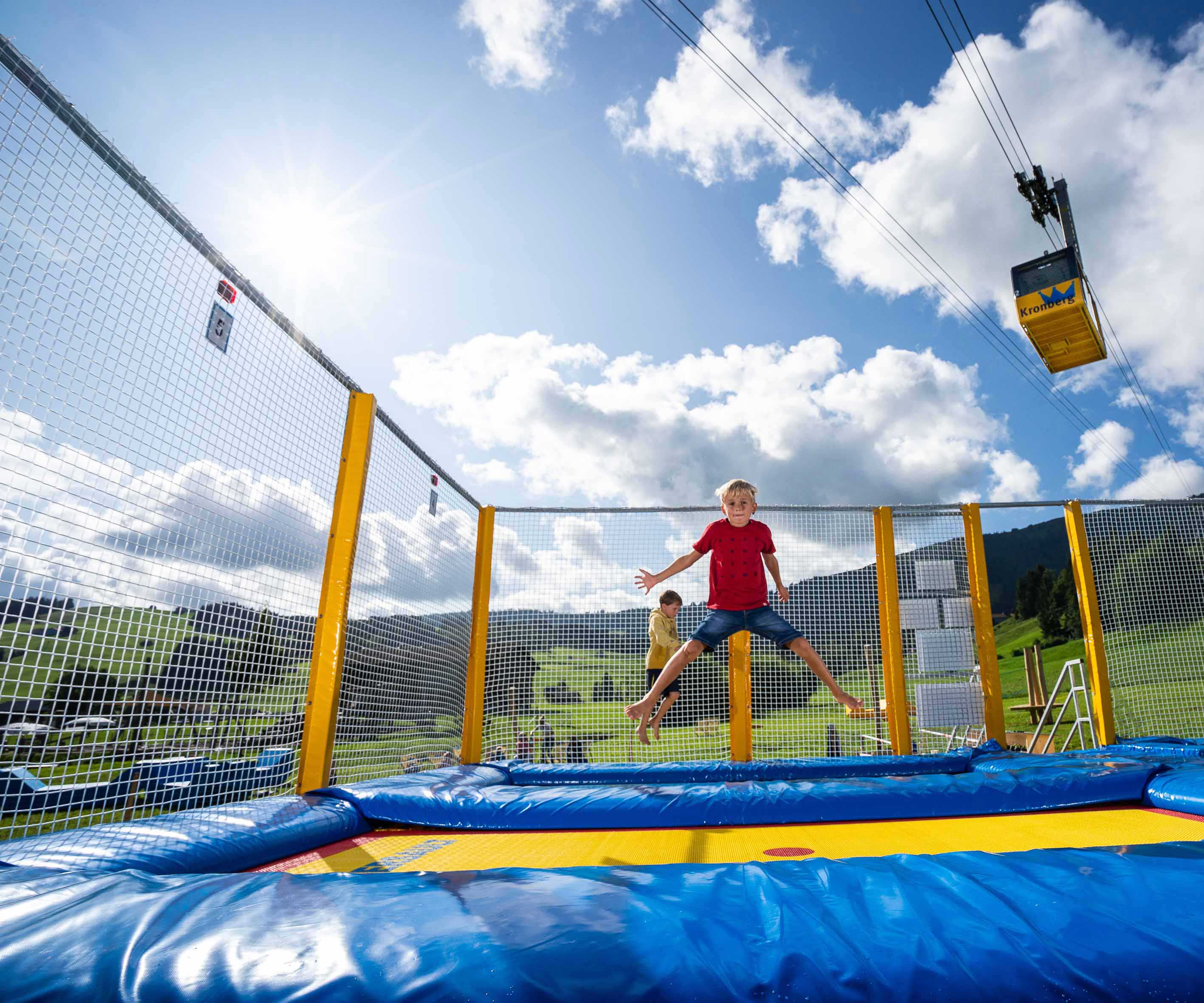 Fantastische Märliwelt und Zipline-Park am Kronberg | Famigros