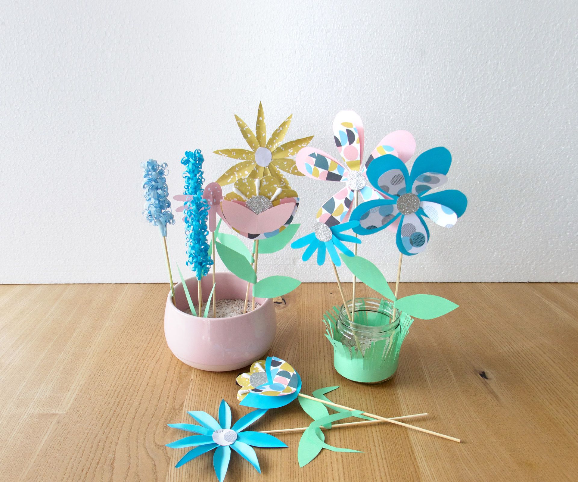 HSEAMALL Kit Fai Da Te Per Bambini - Crea Bouquet Di Fiori Con Pressa E Accessori - Giocattolo Creativo Per Ragazze 3+ Anni