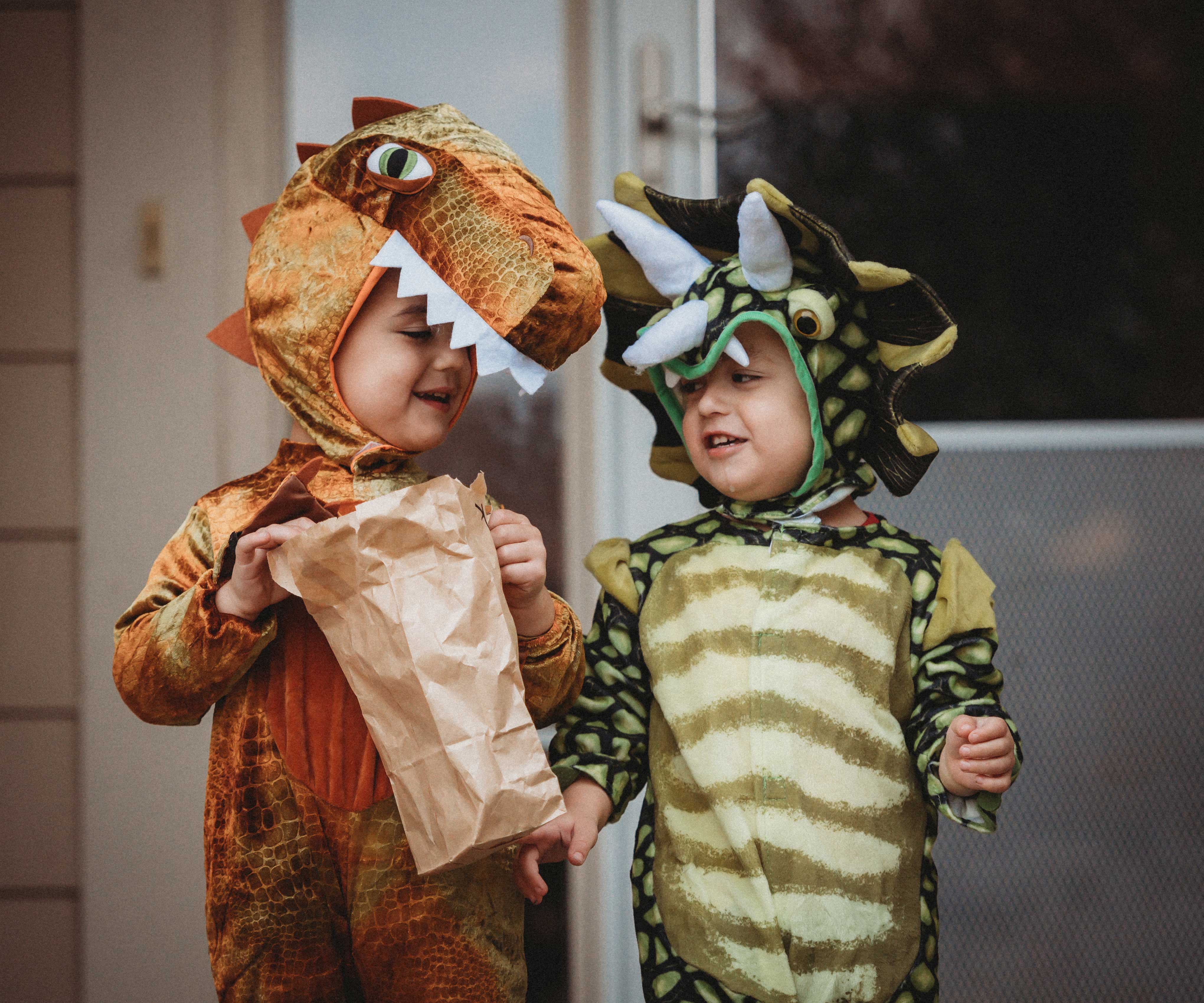 Jouet dinosaure, voiture pour enfants, 3 petits dinosaures au hasard, fille  et enfant, jouet dinosaure pour garçon de 3 ans (vert) 